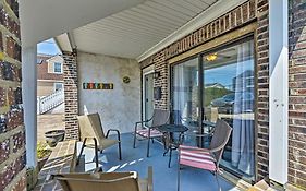 Walk To Beach Coastal Brigantine Condo With Patio!